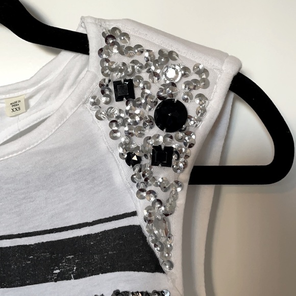 Guess Embellished Best Show Top - Picture 3 of 8